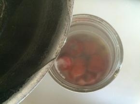 再次倒入烧好的适量开水