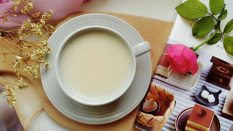 红枣燕麦黄豆浆