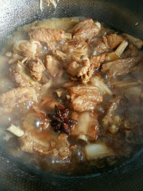 大火烧开后转中小火，炖40分钟左右。