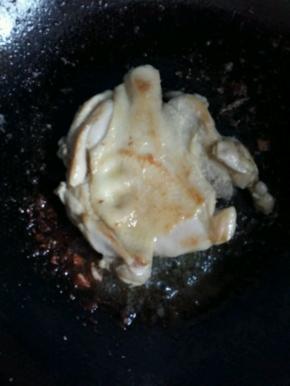 两面都要煎哦。