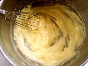 边加热边搅拌，熬制浓稠状态即可