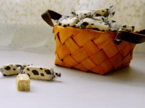 之后用包装纸包装上即可