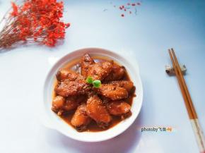 撒上芝麻点缀，香甜可口。