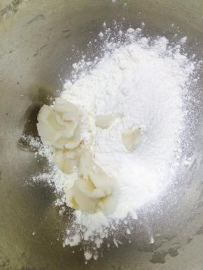 8. 猪油＋低筋粉