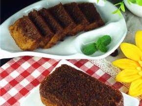 完全冷却后，脱模，切片。