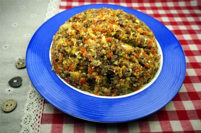 红萝卜马蹄炒肉粒