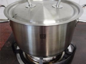 盖锅煮10分钟。