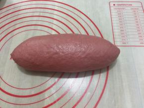 面团光滑的一面