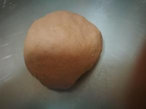 揉成光滑的面团