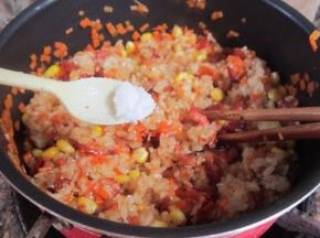 最后加适量盐调味。