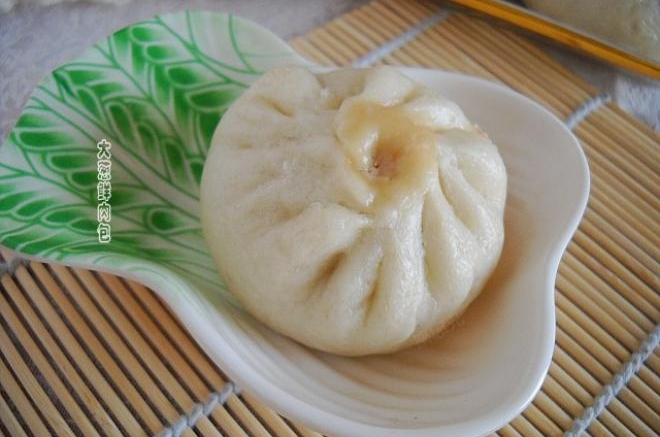 大葱鲜肉包