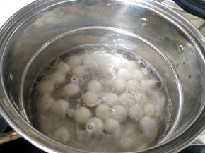 煮至圆子全部浮起即可关火