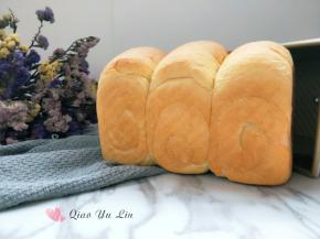 预热烤箱180度 ，中下层烤40分钟即可。