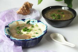 一种特殊的吃法，一半豆腐脑一半胡辣汤滋味妙不可言。