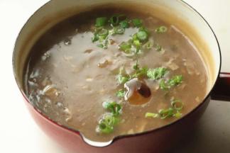 下入小葱和香菜，就好了