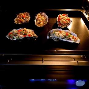 入烤箱烤10分钟左右即可