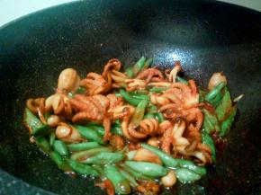 鸡粉少许，大火翻炒均匀就可以，