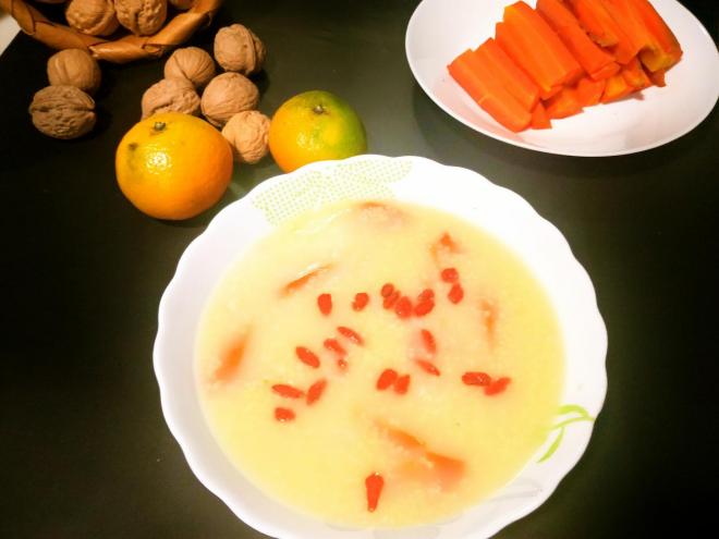 山药红萝卜养生粥