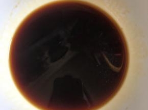 糖、盐、酱油、凉开水放入碗中搅拌均匀备用