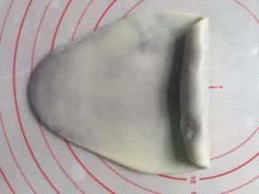 19. 从上至下卷起，这个图上传时总是会横过来