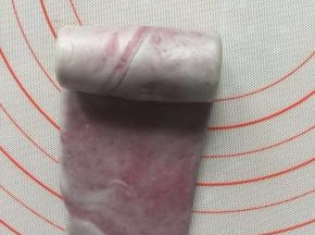 22. 再从上至下卷起