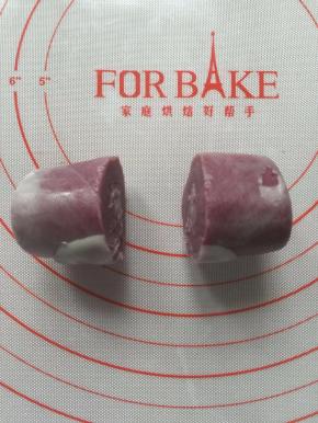 24. 用锋利一点的刀从中间切断