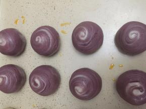 27. 慢慢收口，包起来就可以了，收口处捏紧