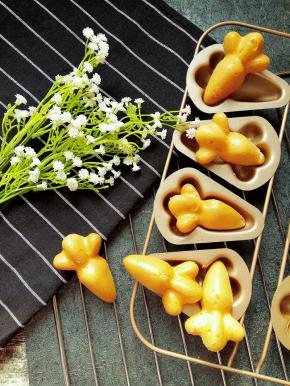 凉透了后很容易就脱模。