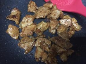 煎至7成熟捞起