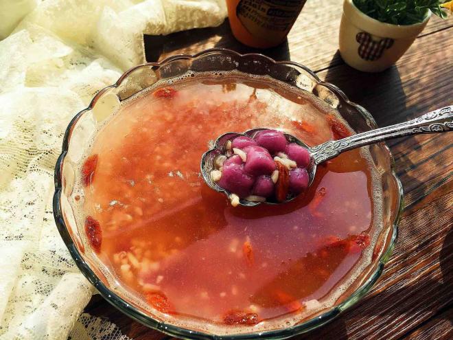 酒酿紫薯糯米丸子