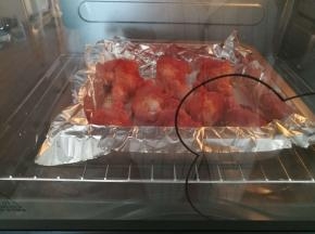 烤箱预热，200℃，30分钟就好。