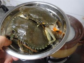 60分钟后，加入蟹。