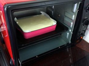 （水浴法）160度，上下火，倒数第二层，烤65分钟左右。