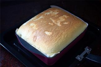 65分钟后出炉，撕去锡纸（表面有点粘锡纸了）。