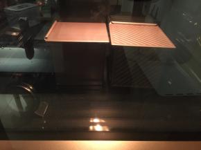 9.	烤箱预热170度，上下火中下层，烘烤时间为30分钟