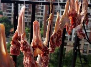 晾放在通风又晒到阳光的地方，天气好的情况下，晒3天就行了。