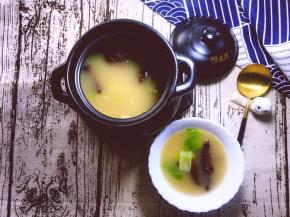 这是炖好的看看多么浓，鲜美