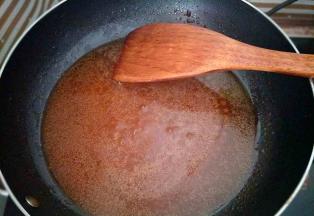 剩下的汤汁大火烧至浓稠