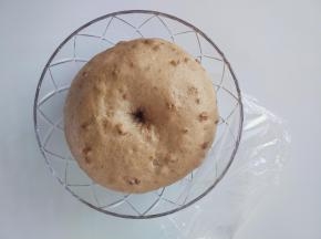 在温暖处，发酵之2倍大，手按下去不回缩，不塌即可