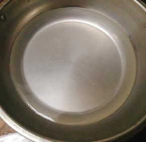 天冷了，我放在差不多60~70度的盆里发酵