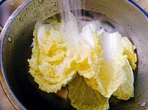 娃娃菜先浸泡再洗