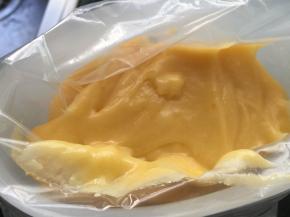 搅拌好放冰箱冷藏1小时 为了图方便 直接放裱花袋里冷藏