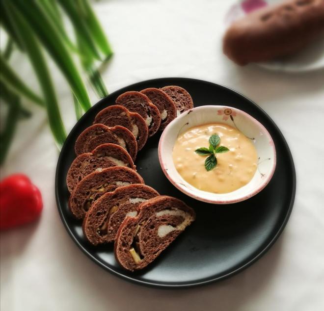 可可奶酥栗子烤馒头