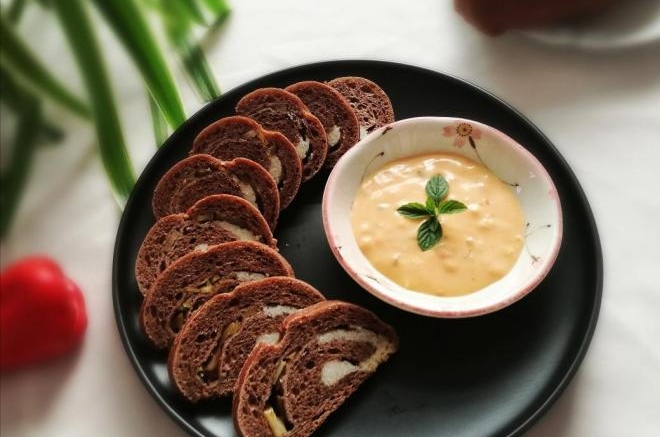 可可奶酥栗子烤馒头