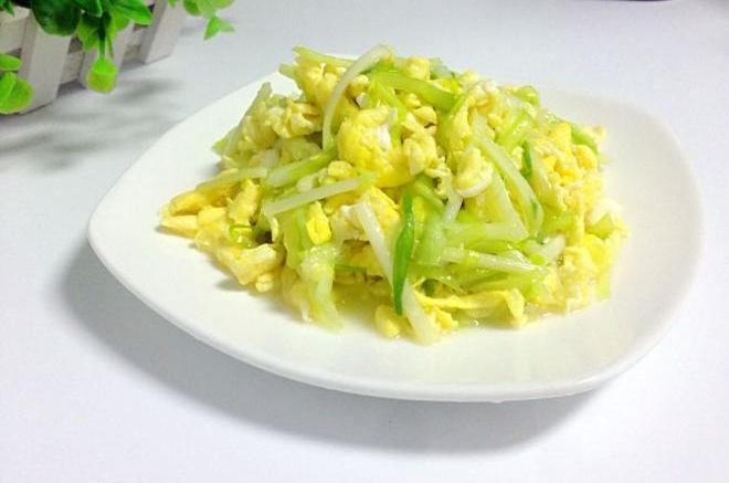 韭黄炒鸡蛋