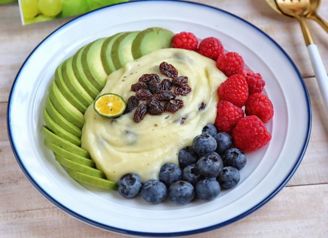 葡萄干鲜果土豆泥