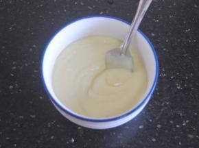 用料理机搅打成泥