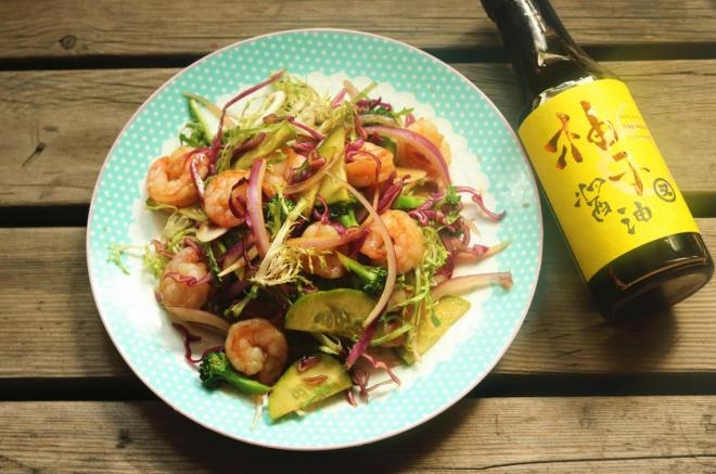 鲜虾蔬菜沙拉
