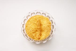 最后放面包糠里滚均匀