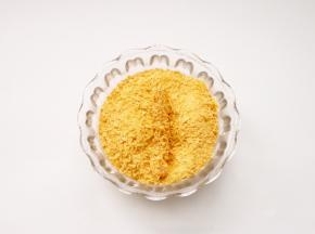 最后放面包糠里滚均匀